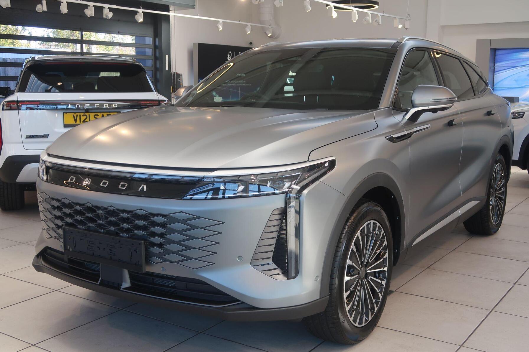  Omoda OMODA 9 1.5T SHS 34.46kWh Noble DHT3 4WD Euro 6 (s/s) 5dr SUV