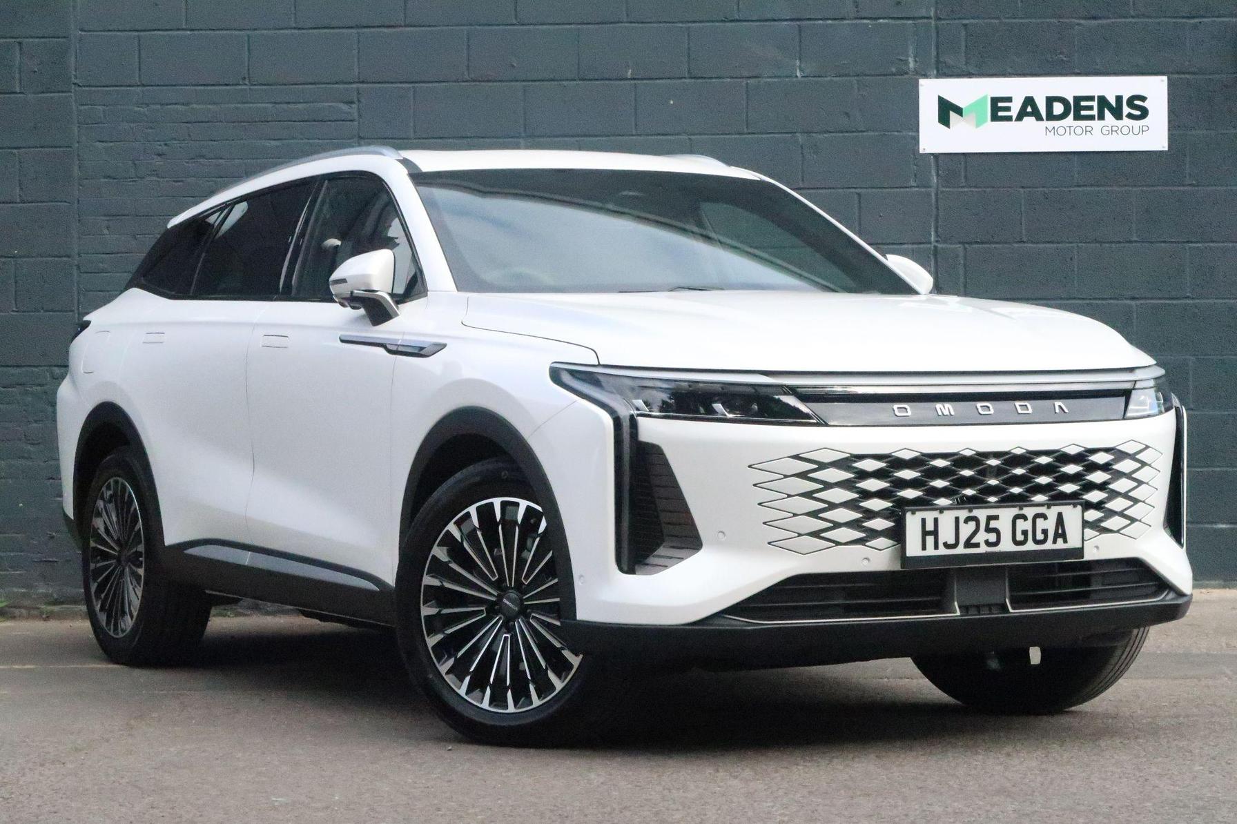 2025 OMODA OMODA 9 1.5T SHS 34.46kWh Noble DHT 4WD Euro 6 (s/s) 5dr SUV